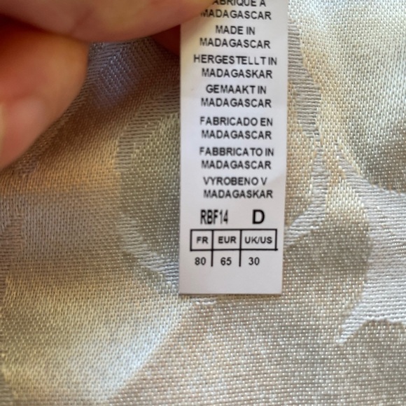 AUBADE Velvet Memories Half Cup Bra in 30D - Picture 10 of 11